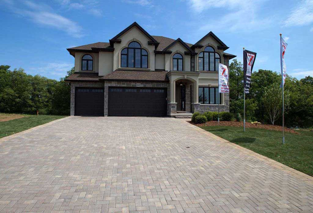 luxurious fonthill model home